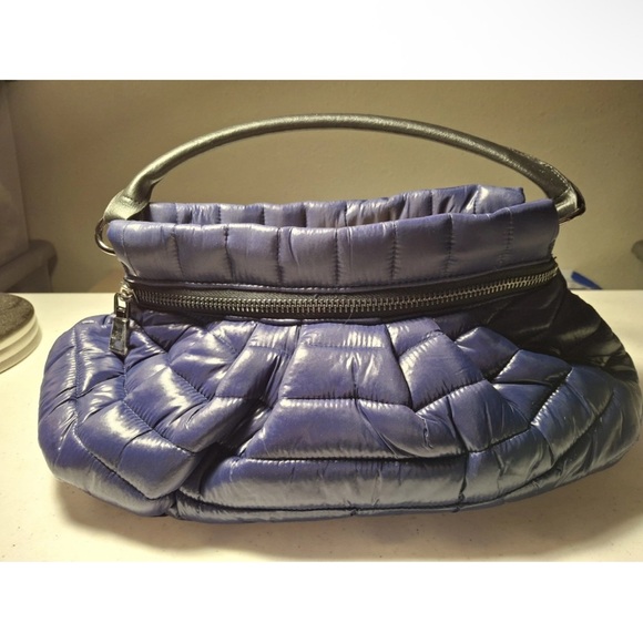 Think Royln Stylish Navy Blue Quilted Handbag/Crossbody - Picture 2 of 11